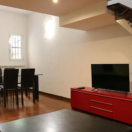 Cozy & Large Loft Famagosta Apartment Milan Bagian luar foto